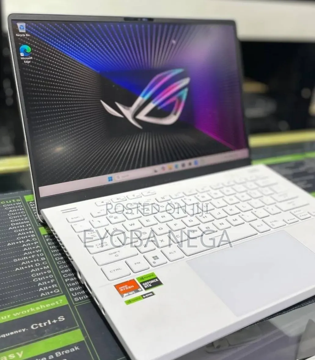 New Laptop Asus ROG Zephyrus G15 16GB AMD Ryzen 9 SSD 512GB