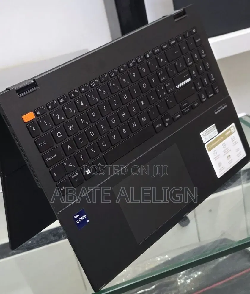 New Laptop Asus Vivobook 15 16GB Intel Core i9 SSD 1T