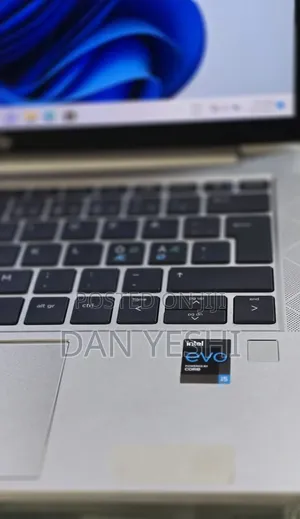 New Laptop HP EliteBook 830 G8 16GB Intel Core i5 SSD 512GB