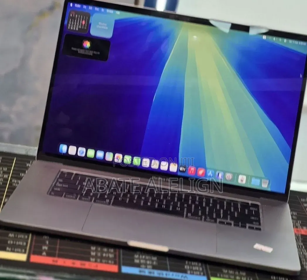 New Laptop Apple MacBook Pro 2019 16GB Intel Core i9 SSD 2T