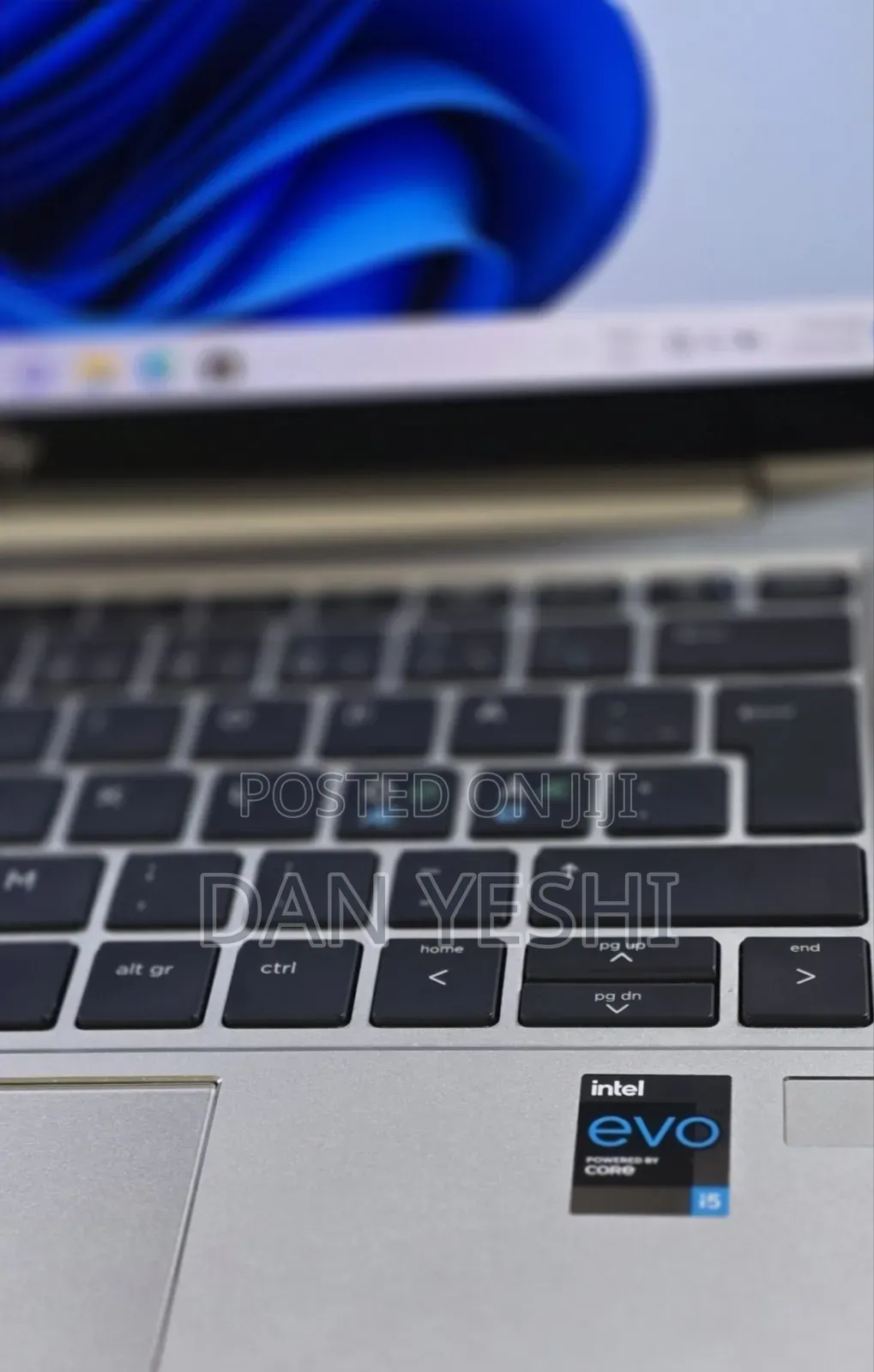 New Laptop HP EliteBook 830 G8 16GB Intel Core i5 SSD 512GB