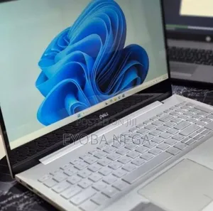 New Laptop Dell Inspiron 15 8GB Intel Core i5 SSD 256GB