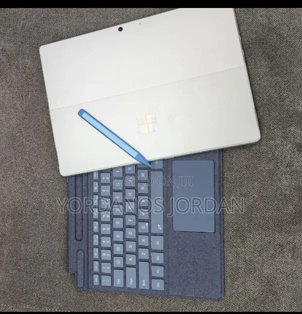 New Laptop Microsoft Surface Pro 9 16GB Intel Core i7 SSD 512GB