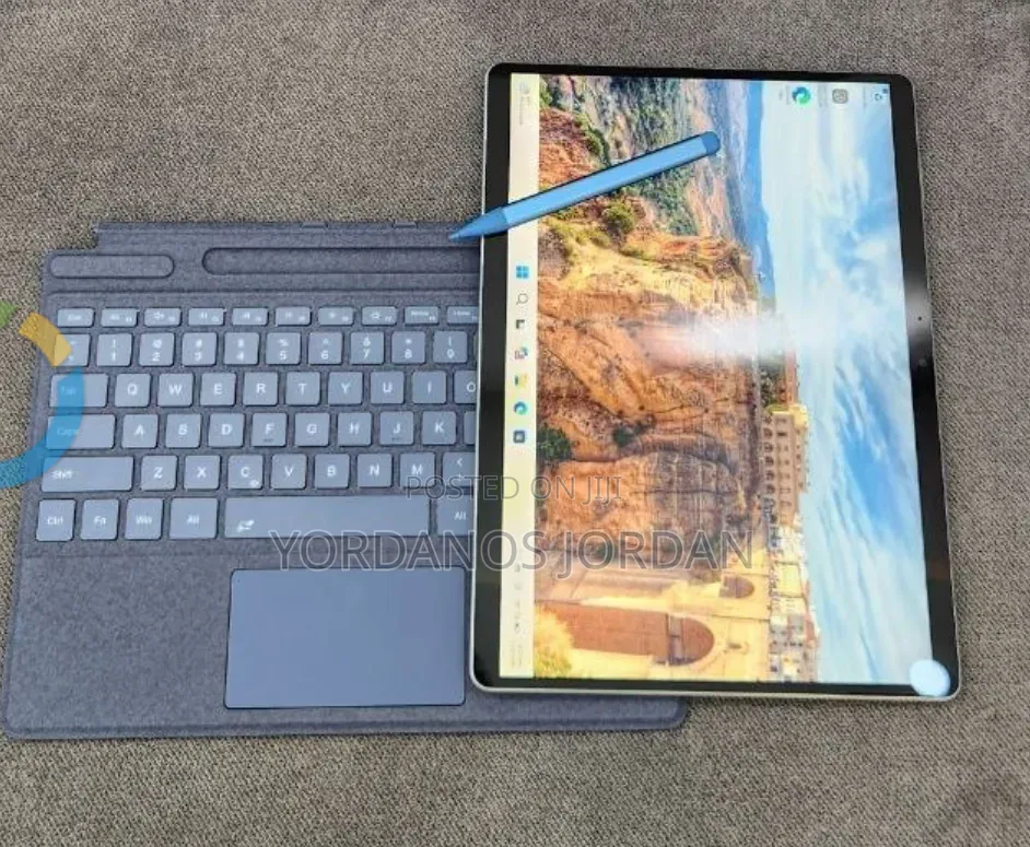 New Laptop Microsoft Surface Pro 9 16GB Intel Core i7 SSD 512GB