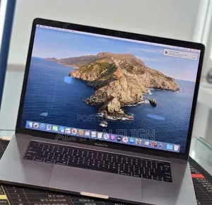 New Laptop Apple MacBook Pro 2018 32GB Intel Core i7 SSD 1T