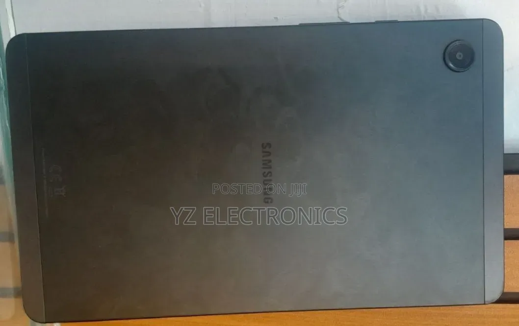 New Samsung Galaxy 551 Silver