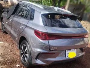 BYD E2 43 kWh 94 hp FWD 2025