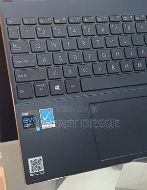 New Laptop Asus Zenbook 14 16GB Intel Core i7 SSD 512GB