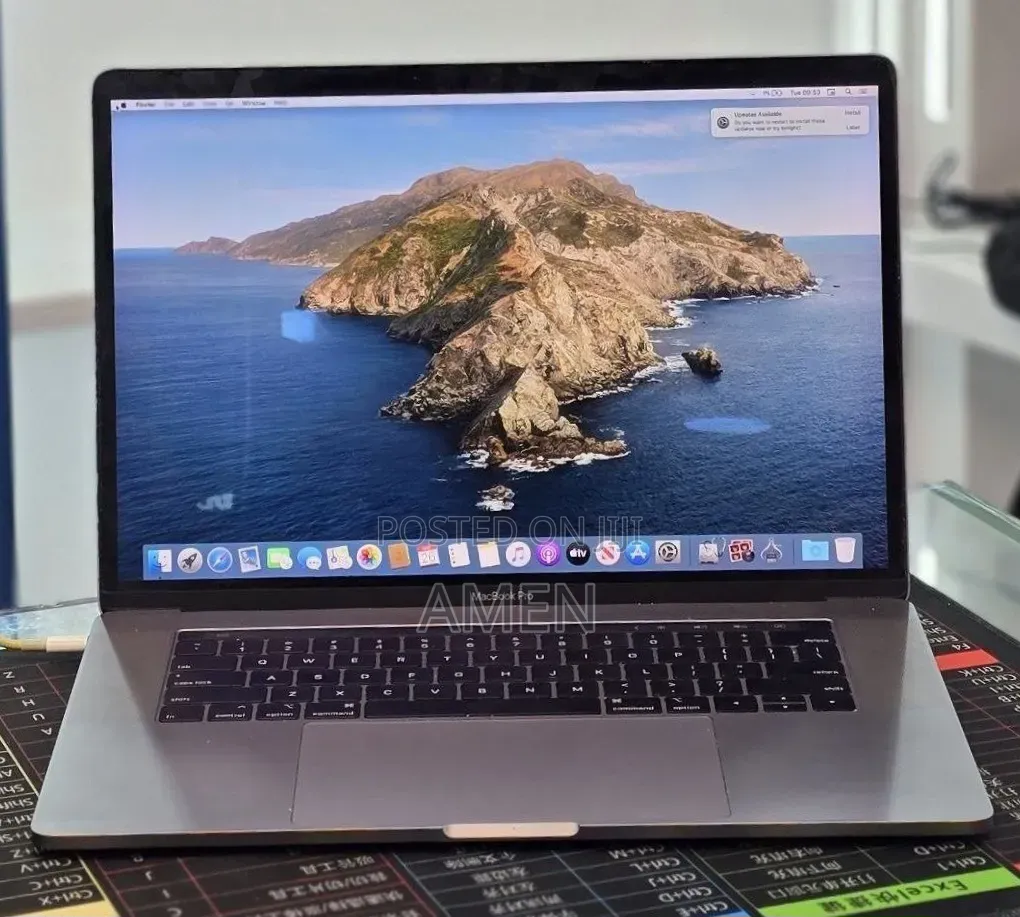 New Laptop Apple MacBook 2018 32GB Intel Core i7 SSD 1T