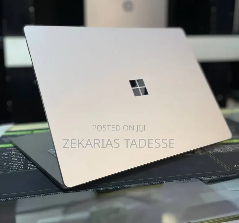 New Laptop Microsoft 16GB Intel Core Ultra 7 SSD 1T