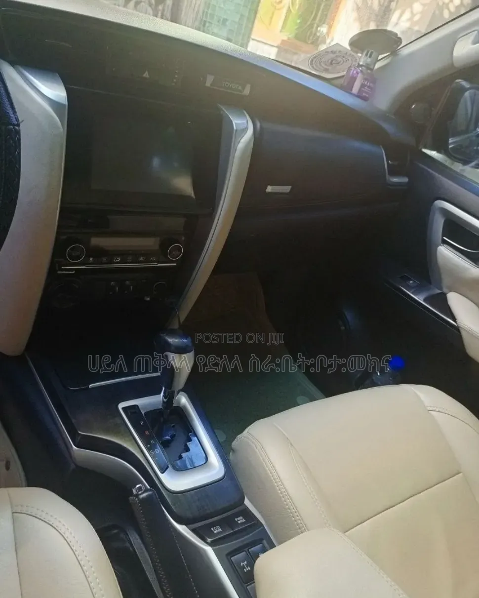 Toyota Fortuner 2018 Matt Black