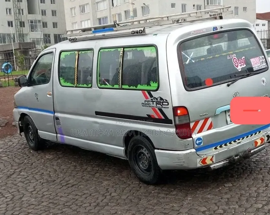 Toyota HiAce 2008 Silver