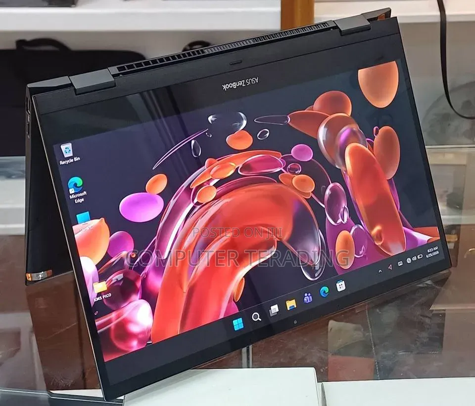 New Laptop Asus Zenbook 14 16GB Intel Core i7 SSD 512GB