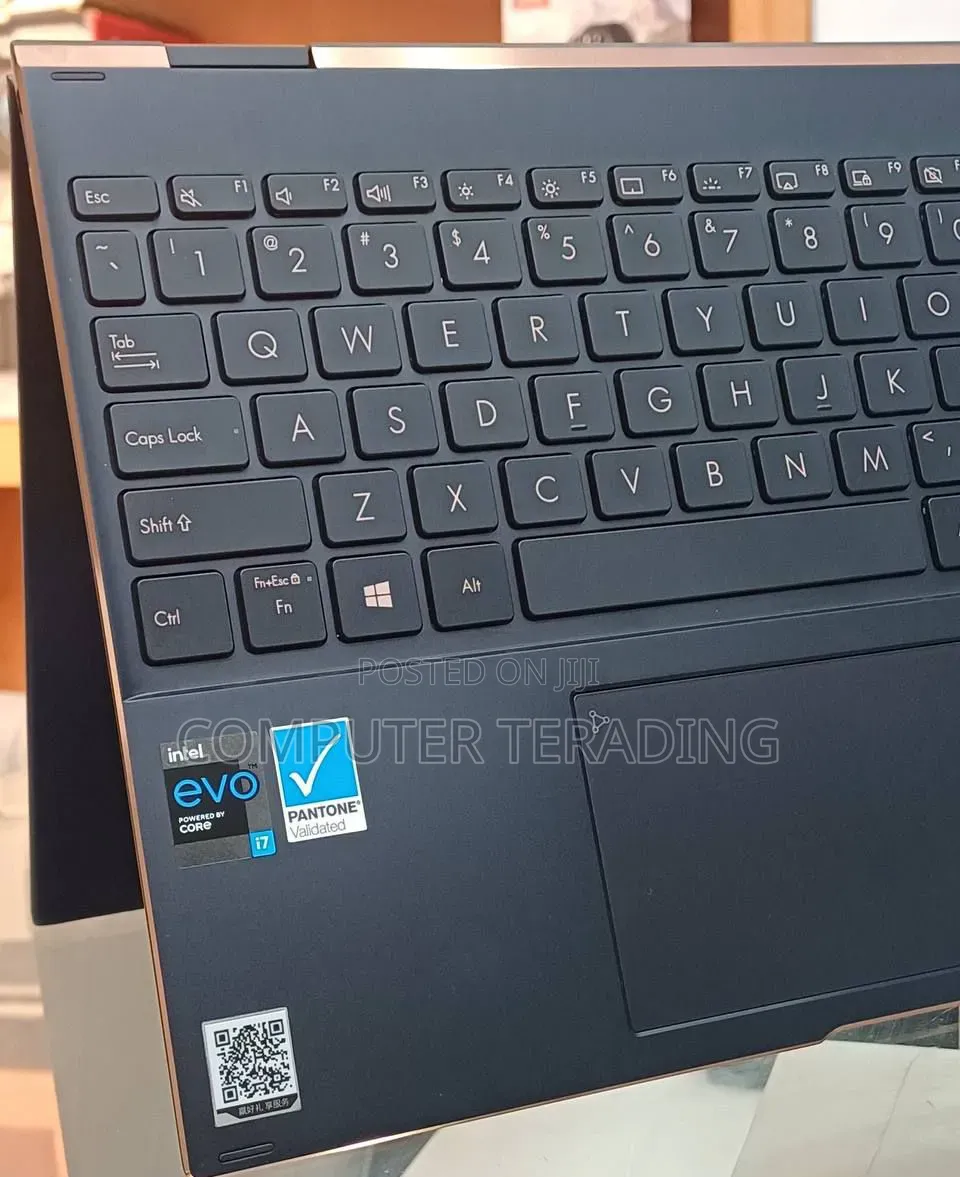 New Laptop Asus Zenbook 14 16GB Intel Core i7 SSD 512GB