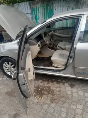 Toyota Corolla 2006 Gold