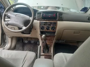 Toyota Corolla 2006 Gold