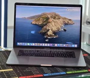 New Laptop Apple MacBook 2008 32GB Intel SSD 1T