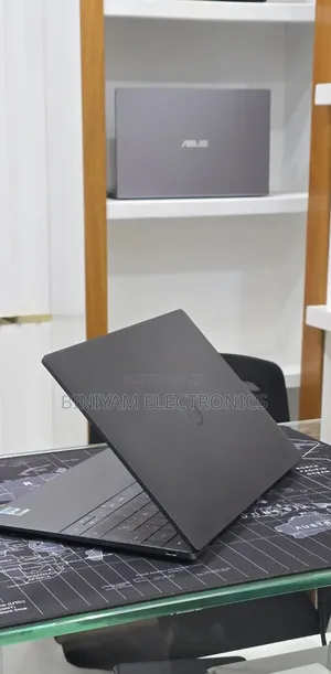 New Laptop Dell XPS 13 16GB Intel Core i7 SSD 512GB