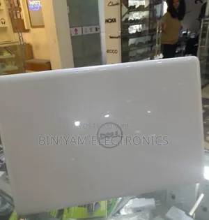New Laptop Dell Inspiron 15 5567 16GB Intel Core i7 SSD 512GB