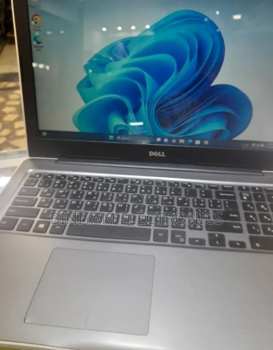 New Laptop Dell Inspiron 15 5567 16GB Intel Core i7 SSD 512GB