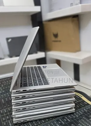 New Laptop HP EliteBook 840 G9 16GB Intel Core i7 SSD 512GB