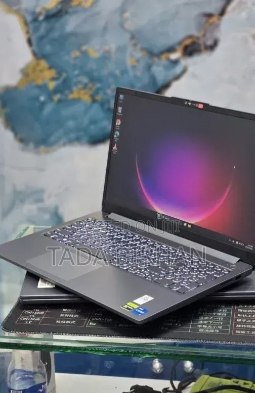 New Laptop Lenovo LOQ 15AHP10 16GB Intel Core i5 SSD 512GB