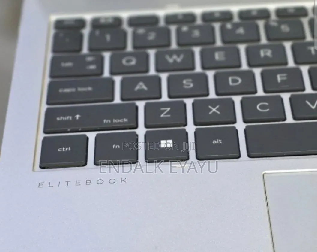 New Laptop HP Elitebook 830 G11 16GB Intel Core Ultra 7 SSD 512GB