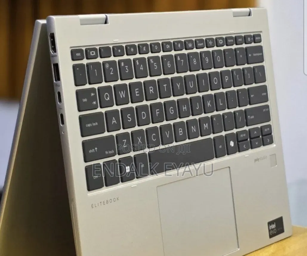 New Laptop HP Elitebook 830 G11 16GB Intel Core Ultra 7 SSD 512GB