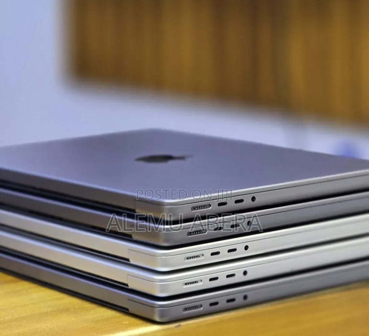 New Laptop Apple MacBook Pro 2021 M1 32GB Apple M1 Pro SSD 512GB