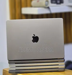 New Laptop Apple MacBook Pro 2021 M1 32GB Apple M1 Pro SSD 512GB