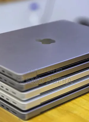 New Laptop Apple MacBook Pro 2021 M1 32GB Apple M1 Pro SSD 512GB