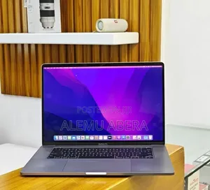 New Laptop Apple MacBook Pro 2018 32GB Intel Core i9 SSD 2T
