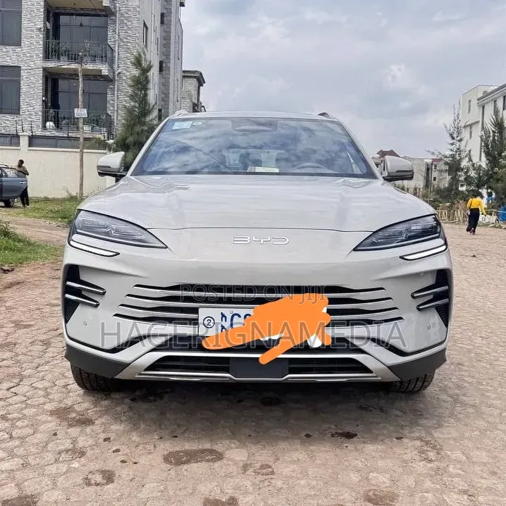 BYD Song Plus DM-i 2025 Ivory