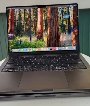 New Laptop Apple MacBook Pro 2023 M3 Pro 18GB Apple M3 Pro SSD 512GB