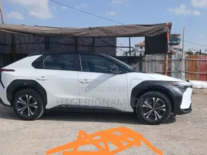 Toyota bZ4X 2023 White