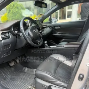 Toyota C-HR 2020 Gray