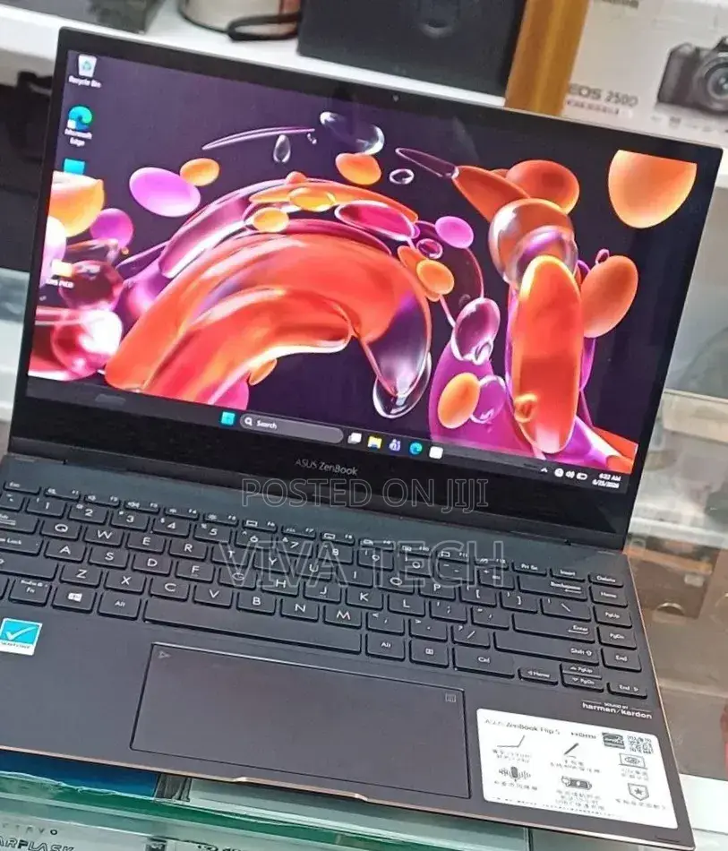 New Laptop Asus ZenBook Flip 14 UX461UA 16GB Intel Core i7 SSD 512GB