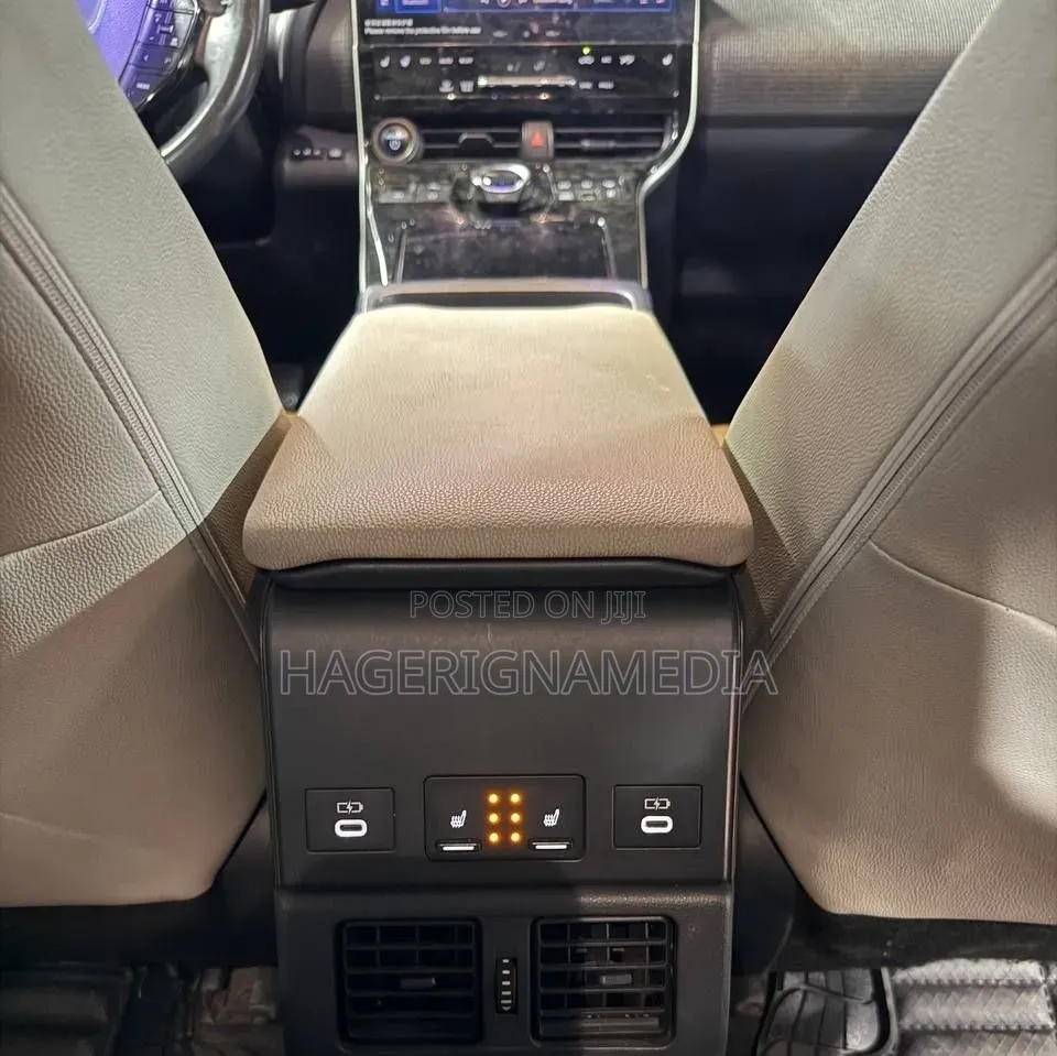 Toyota bZ4X 2022 Ivory