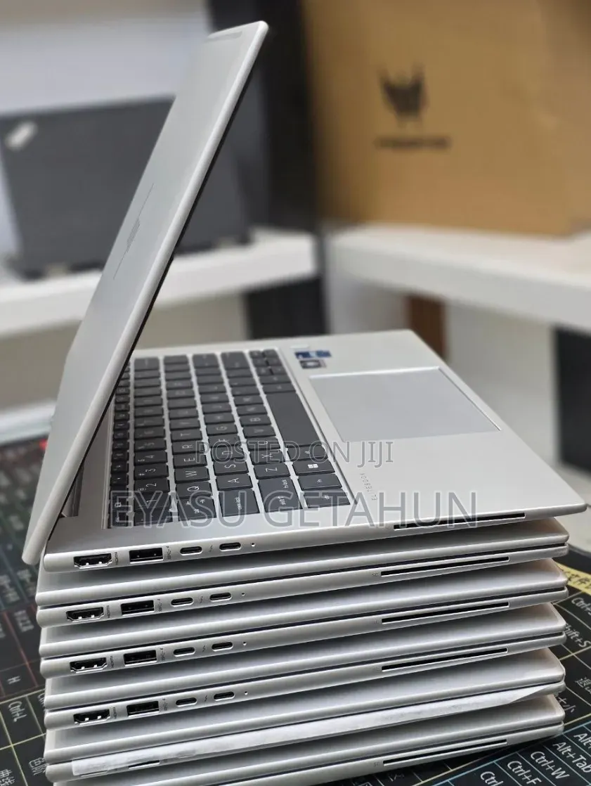 New Laptop HP EliteBook 840 G9 16GB Intel Core i7 SSD 512GB