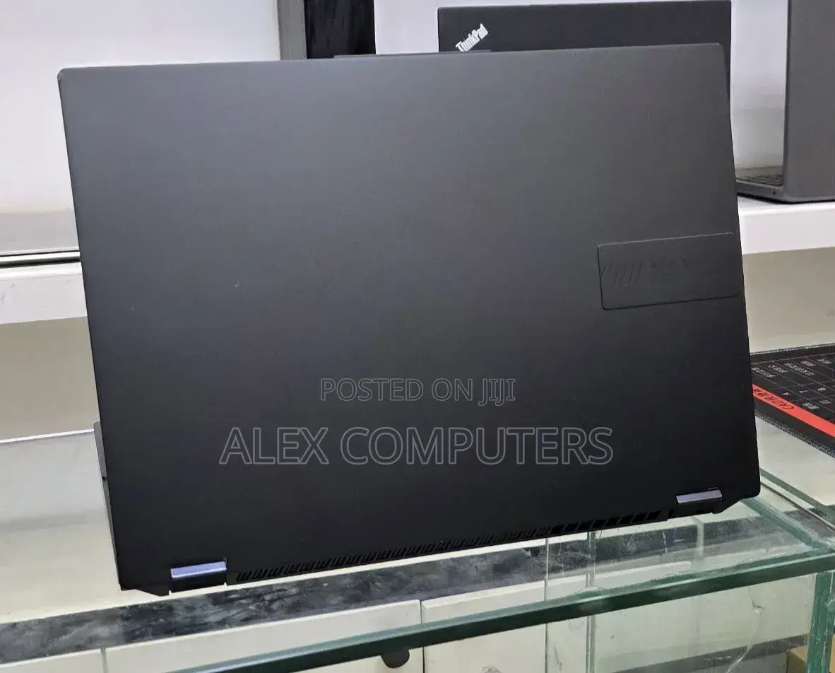New Laptop Asus Vivobook 16 16GB Intel Core i9 SSD 1T