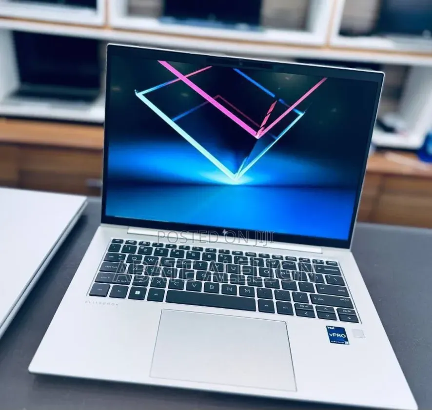 New Laptop HP EliteBook 840 G10 16GB Intel Core i7 SSD 512GB