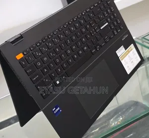 New Laptop Asus VivoBook 15 X505BA 16GB Intel Core i9 SSD 1T