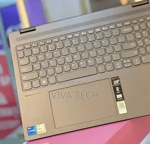 New Laptop Lenovo Yoga 7i 16GB Intel Core i7 SSD 512GB
