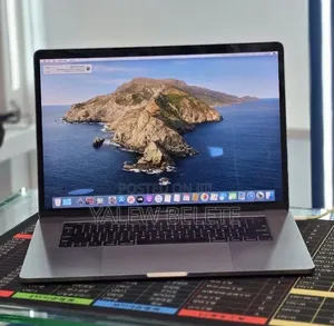 New Laptop Apple MacBook Pro 2018 32GB Intel Core i7 SSD 1T