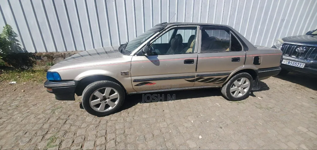 Toyota Corolla 1991 Beige