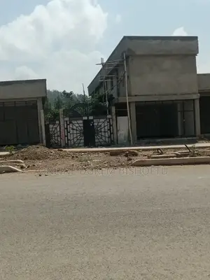 11bdrm House in Dukem Bishoftu, East Shewa for sale