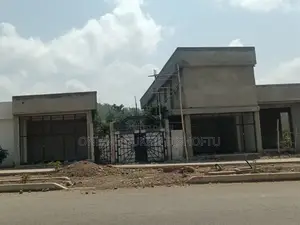 11bdrm House in Dukem Bishoftu, East Shewa for sale