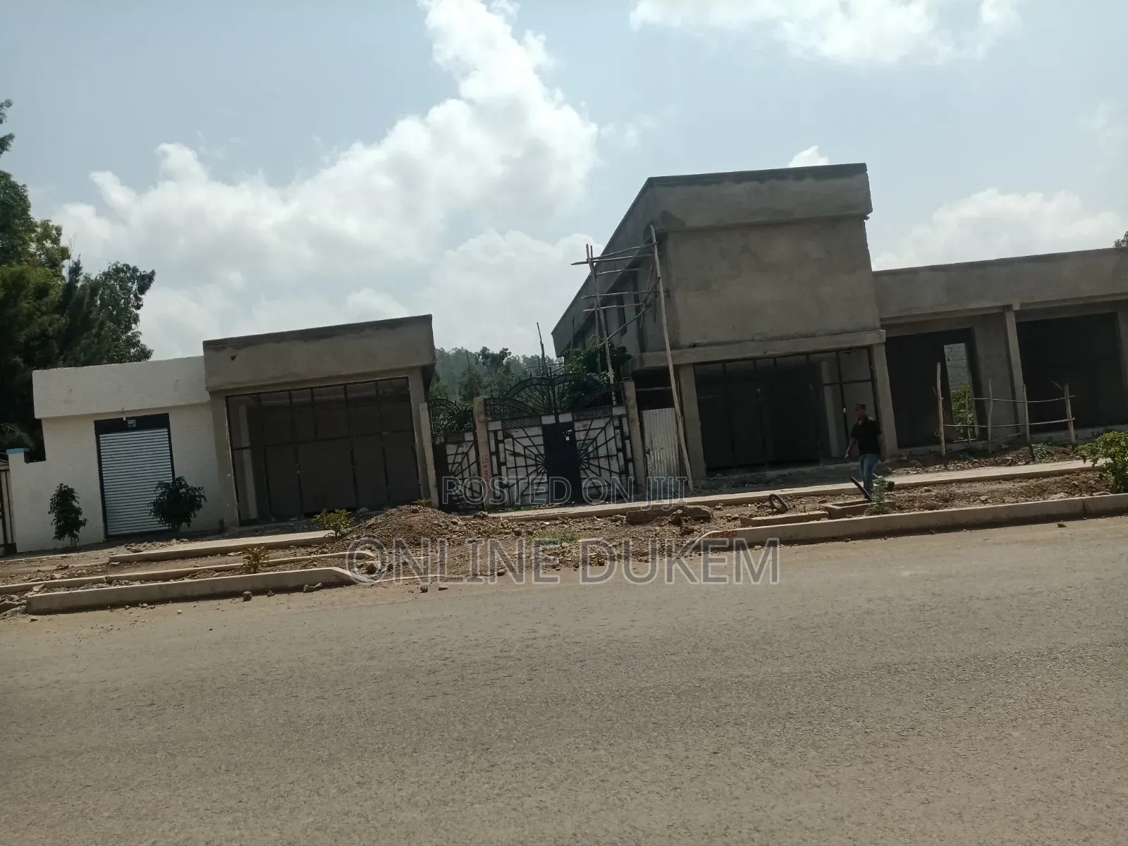 11bdrm House in Dukem Bishoftu, East Shewa for sale