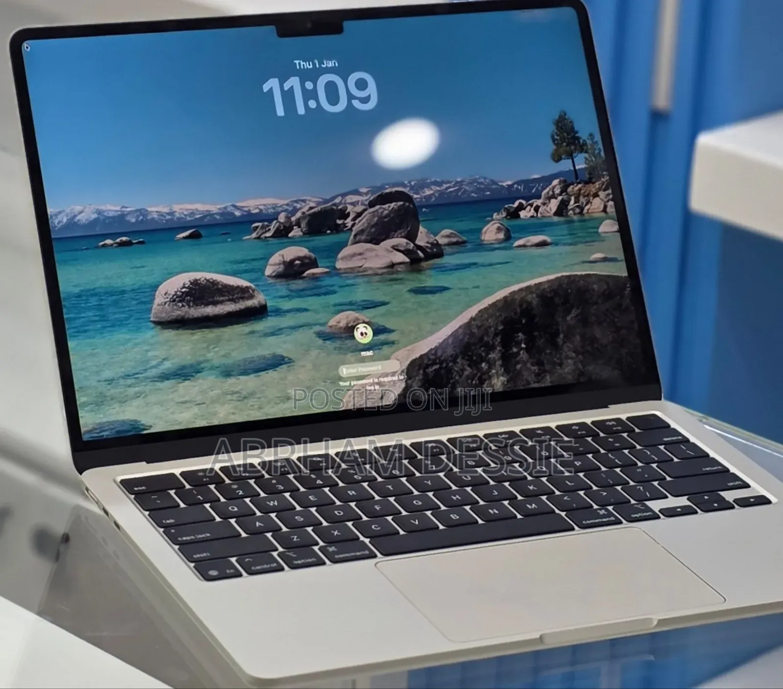 New Laptop Apple MacBook Air 2025 M4 16GB Apple M4 SSD 512GB