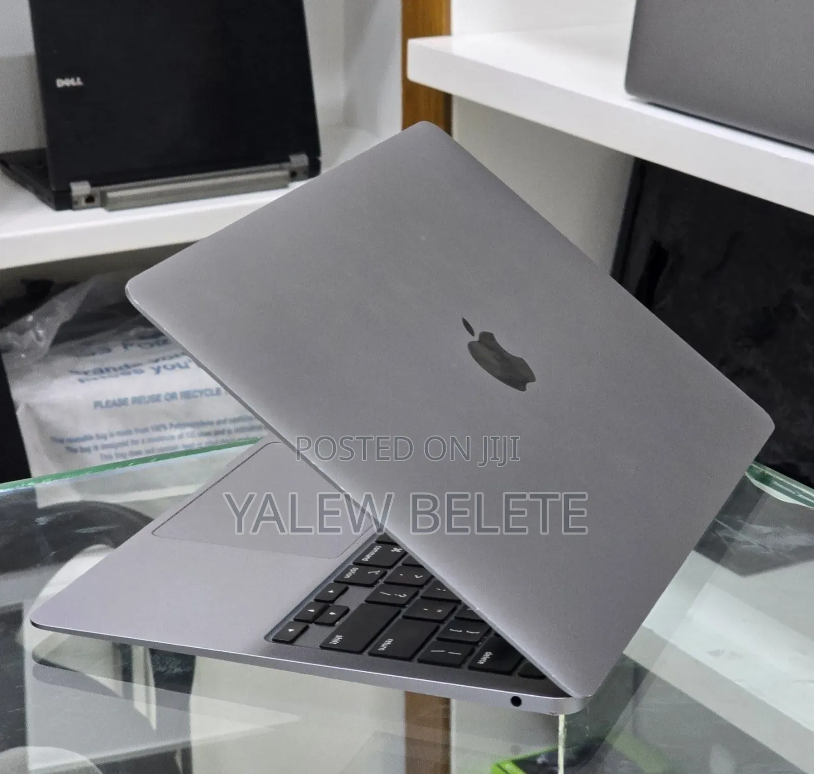 New Laptop Apple MacBook Air 2020 M1 8GB Apple M1 SSD 256GB